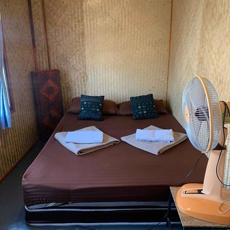 J Giant Hostel Čiang Mai Exteriér fotografie