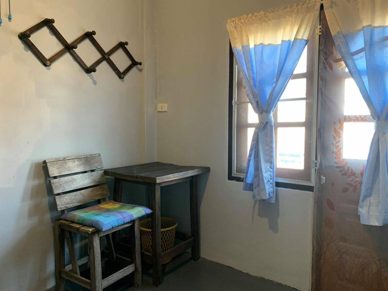 J Giant Hostel Čiang Mai Exteriér fotografie