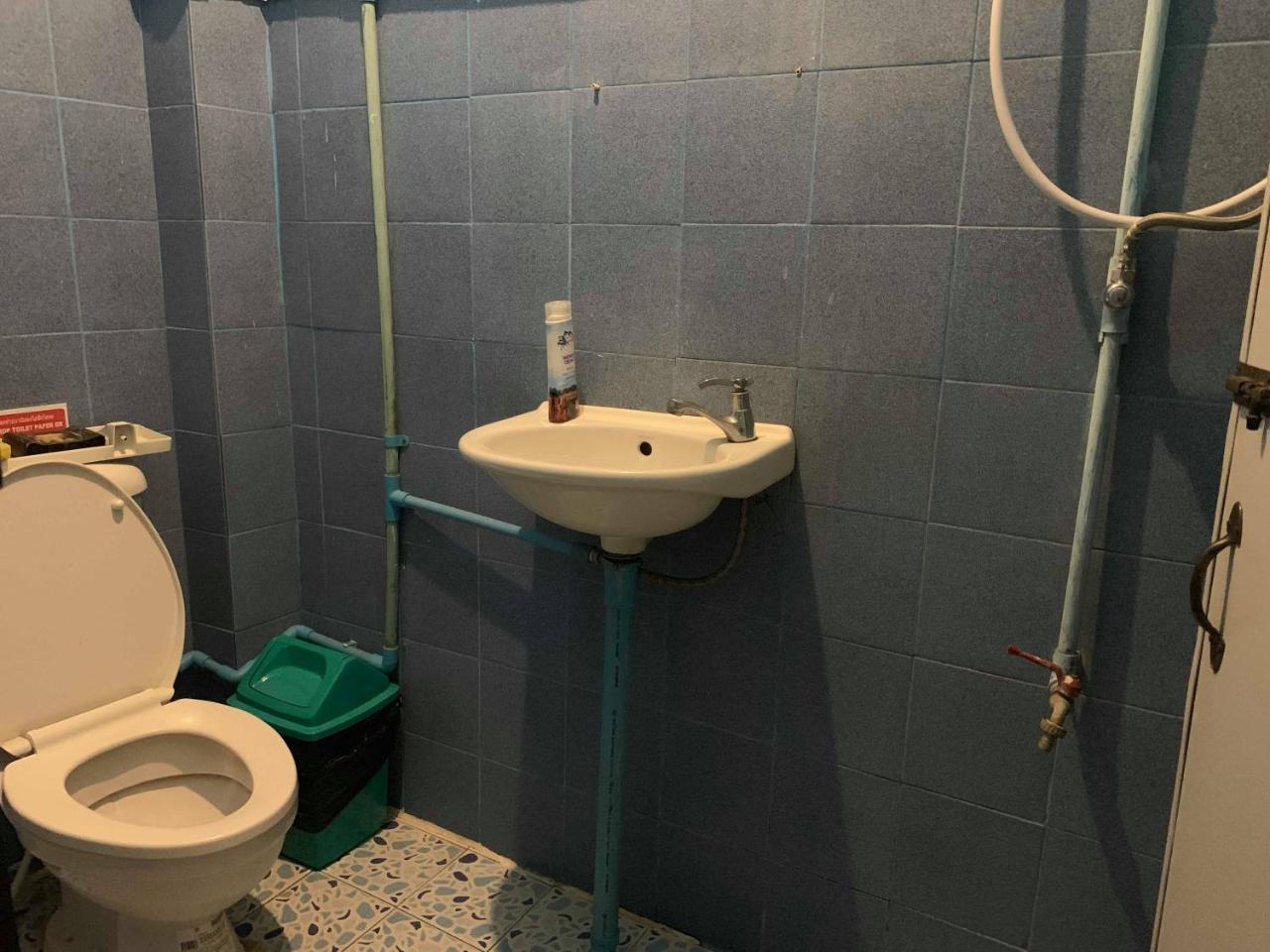 J Giant Hostel Čiang Mai Exteriér fotografie